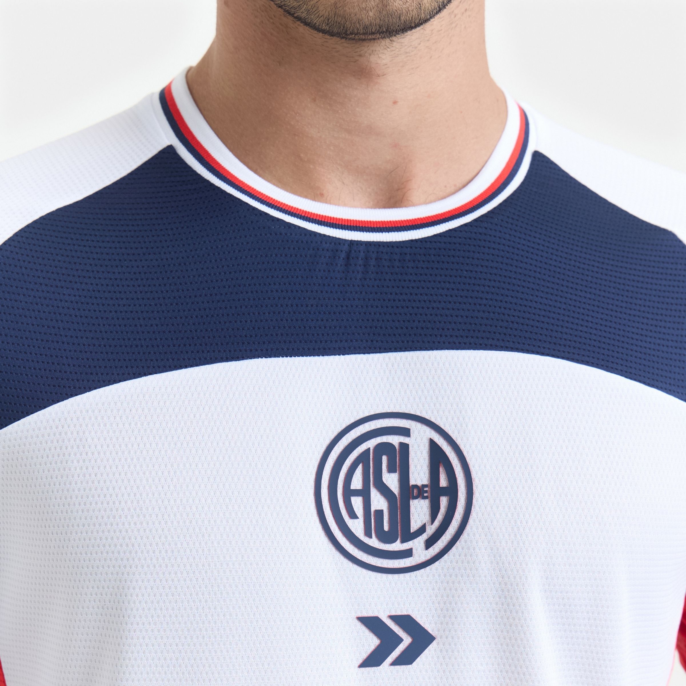 Remera entrenamiento de hombre san lorenzo 26 — imagen 4